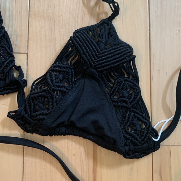 Beach Bunny Dakota Triangle Top - Picture 4 of 10